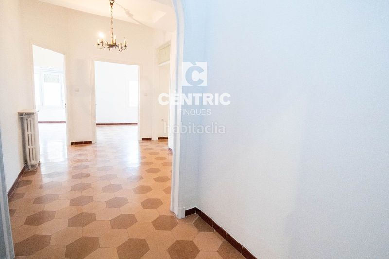 Foto 7a007680-0bfb-48d6-acbc-5b3cdd75824d. Rent flat with heating in Barri del Centre Terrassa