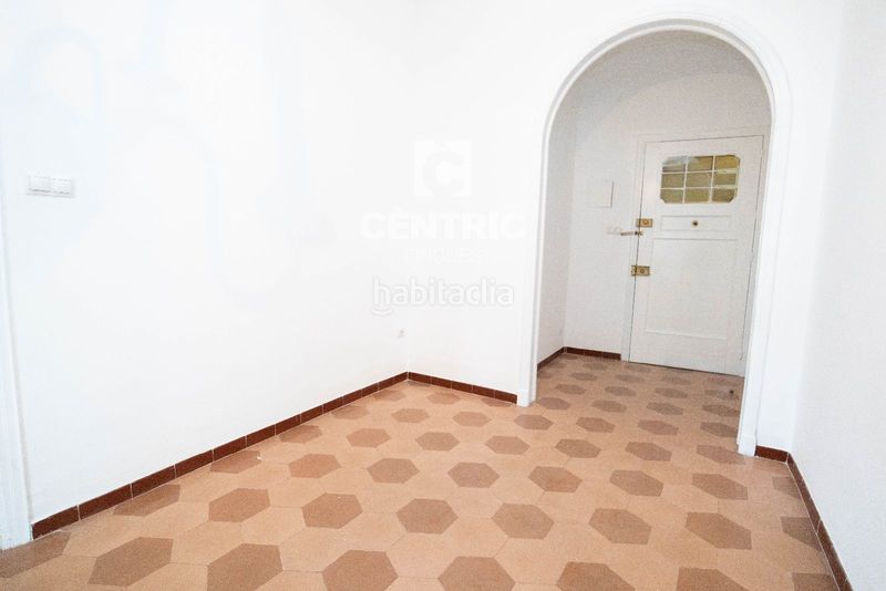 Foto 86653a35-48e1-4e70-b39b-60b13d68d2cc. Rent flat with heating in Barri del Centre Terrassa