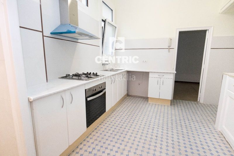 Foto 9bef7cab-e446-4fee-9ae6-e258ffdb41af. Rent flat with heating in Barri del Centre Terrassa