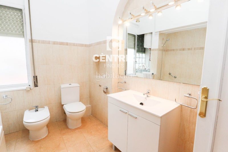 Foto b94900ed-f075-41ba-b600-14a10f411b9b. Rent flat with heating in Barri del Centre Terrassa