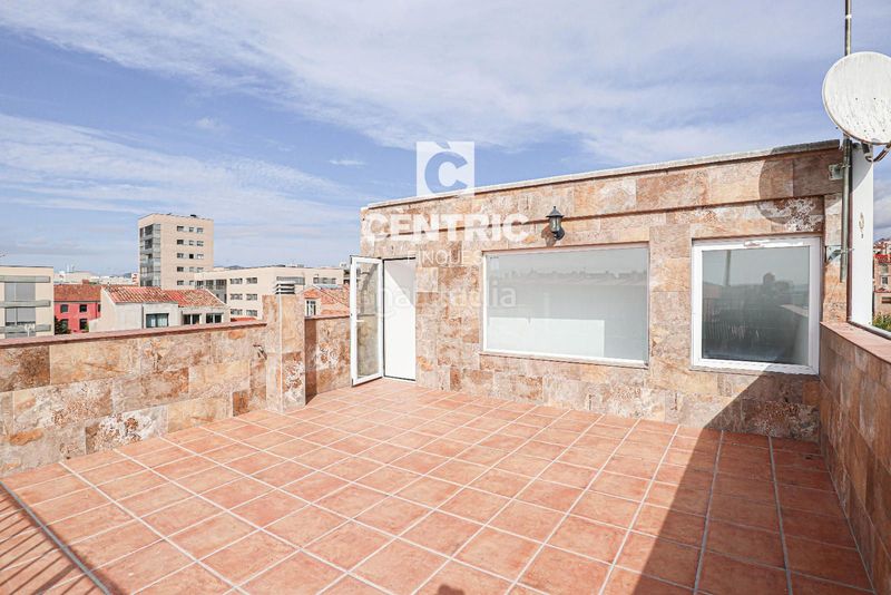 Foto a9aaf1ee-2fff-4494-81e5-138f739c012a. Lloguer dúplex amb calefacció aparcament a Barri del Centre Terrassa