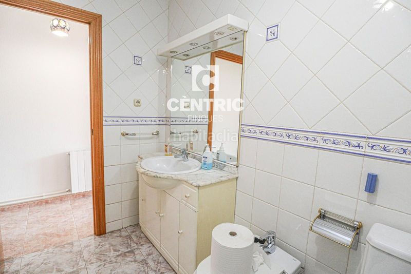 Foto 1bd7c6fe-f7e1-4979-9986-a51c501da150. Rent duplex with heating parking in Barri del Centre Terrassa