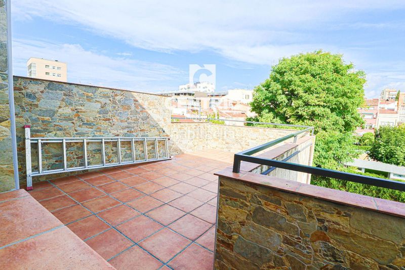 Foto c969a56e-a6ac-4439-8f12-436e05cc80c3. Rent duplex with heating parking in Barri del Centre Terrassa