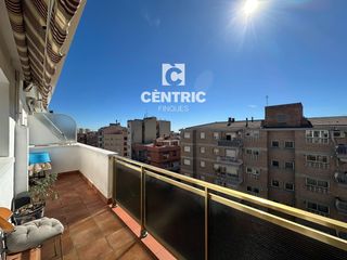 Dachwohnung in Sant Pere Nord. Piso de cuatro habitaciones con terraza