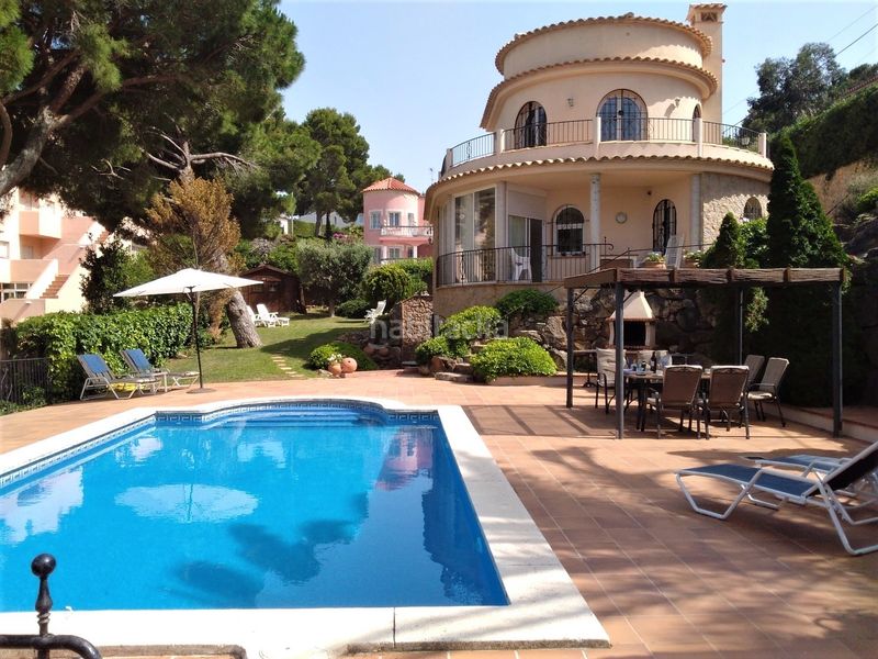 Foto 165b33df-cb68-40c3-b221-f462481bc66c. Xalet amb xemeneia calefacció aparcament piscina a Begur