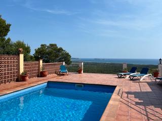 Xalet a Pals. Espectacular casa con vistas al mar, las islas medas y el montgr