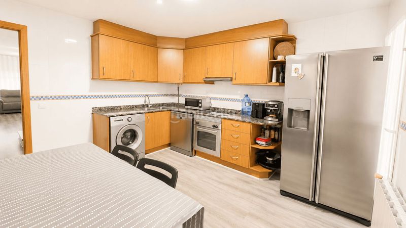 Foto f27ceee7-3560-4705-8840-3a5a47a8dea0. Casa adossada amb aparcament a Centro Almazora / Almassora