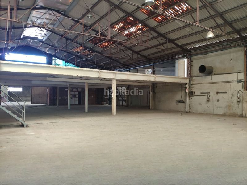 Foto be74ffd9-4602-49c4-a5d9-7471243898ed. Fabrikhalle in ribesalbes 52 in Madrigal Villarreal / Vila - real