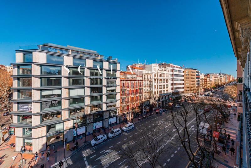 Foto ba789102-01d3-436c-8415-97c256a55c3e. Alquiler piso en Recoletos Madrid