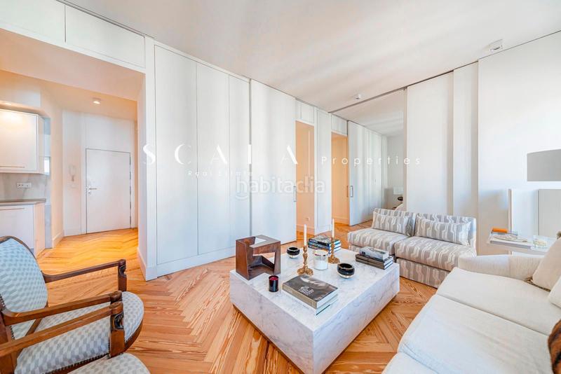 Foto 2b47caba-5e25-40c9-a609-3f3757e2a3c3. Rent flat with heating in Recoletos Madrid