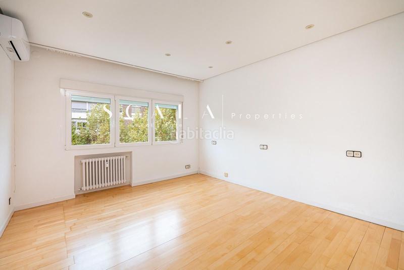 Foto c5664ce2-1d93-4a0c-95af-5c0b069effa7. Miete etagenwohnung mit heizung parking in Castillejos-Cuzco Madrid