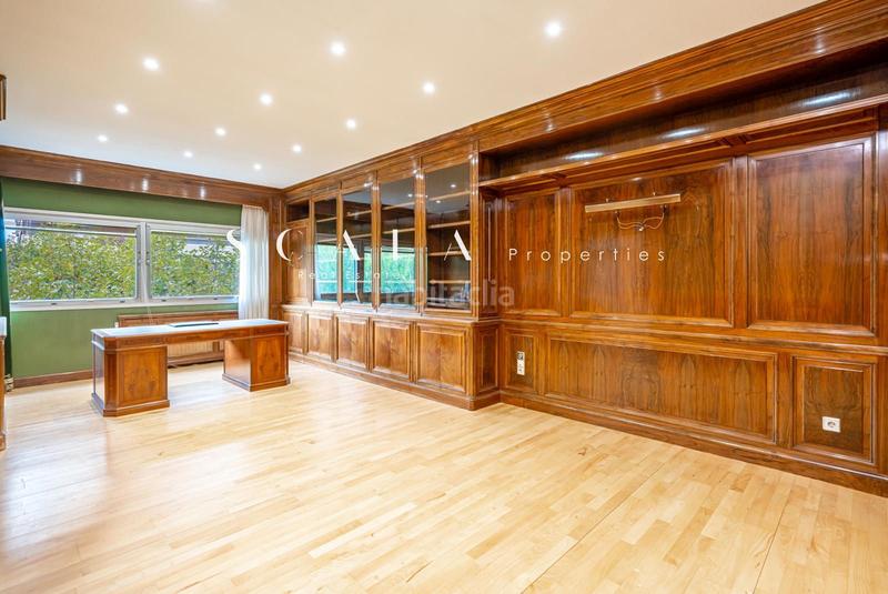 Foto 9e108176-2b64-44a3-956d-831441815673. Rent flat with heating parking in Castillejos-Cuzco Madrid