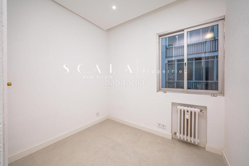 Foto af294f4c-30d1-44de-8fb0-8af47867c080. Rent flat with heating parking in Castillejos-Cuzco Madrid