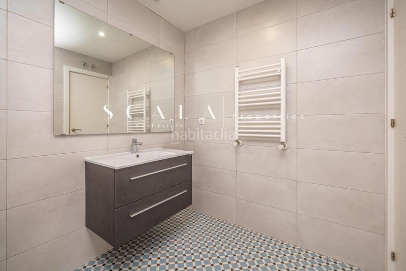 Foto d99a64b0-e91c-47a6-b732-354bf22bdbed. Rent flat with heating in Fuente del Berro Madrid
