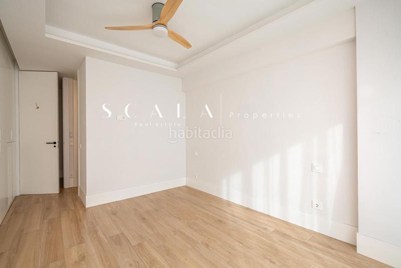 Foto 481e6aa9-3273-4f71-b381-108ad84ec265. Rent flat with heating parking in Castillejos-Cuzco Madrid