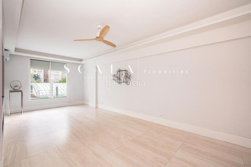 Foto 5581b4a1-8fcf-48f6-b84c-5019e5107c17. Rent flat with heating parking in Castillejos-Cuzco Madrid