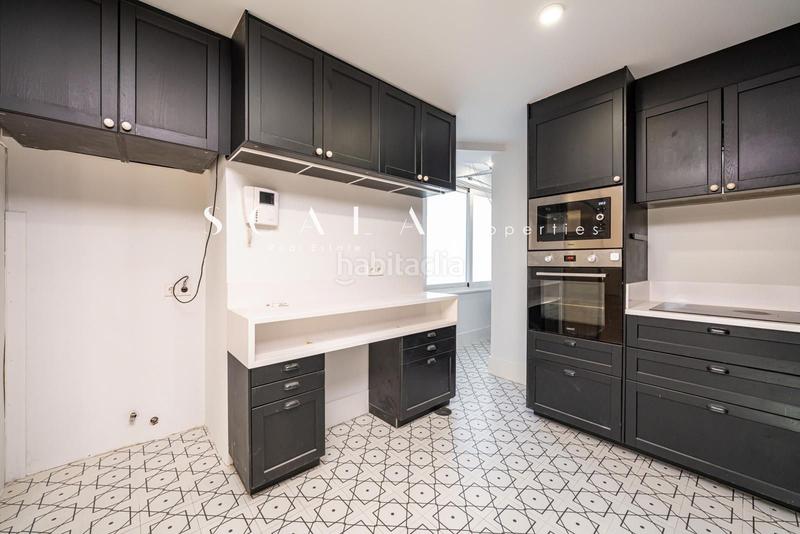 Foto befd29f3-ae79-411f-ba6f-41ab5722a7a5. Location appartement avec chauffage parking piscine dans Madrid