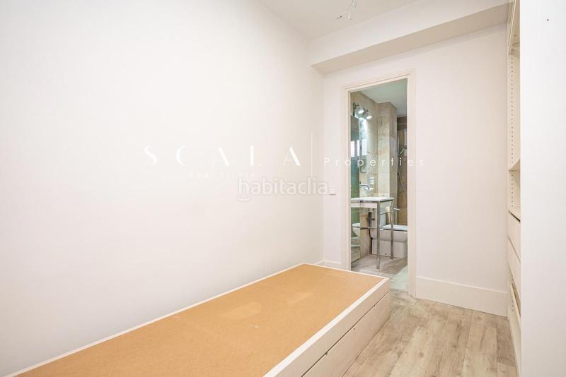 Foto c09b3f5e-5fb2-4b43-87f9-05f3f554f4a1. Location appartement avec chauffage parking piscine dans Madrid