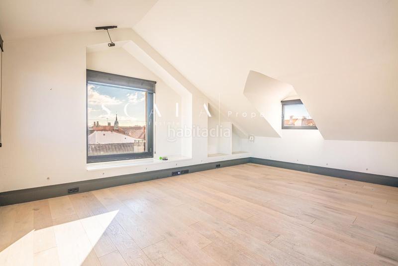 Foto 018d2b3d-6ab8-45b1-9a32-ff709ad29f3f. Location attique avec chauffage dans Justicia-Chueca Madrid
