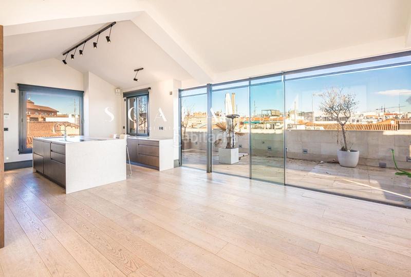 Foto 386b1d4e-50e6-44f1-95c4-f4a3b14ff589. Location attique avec chauffage dans Justicia-Chueca Madrid