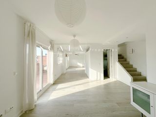 Location Attique  Infanta mercedes. En madrid