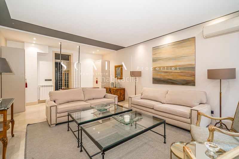 Foto 2803d4fb-ece1-450d-a9ed-fb3d97ac3b62. Rent duplex with heating in Recoletos Madrid