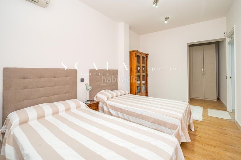 Foto 5b152767-2cd7-4a62-bfcd-3f97c09f79a8. Rent duplex with heating in Recoletos Madrid