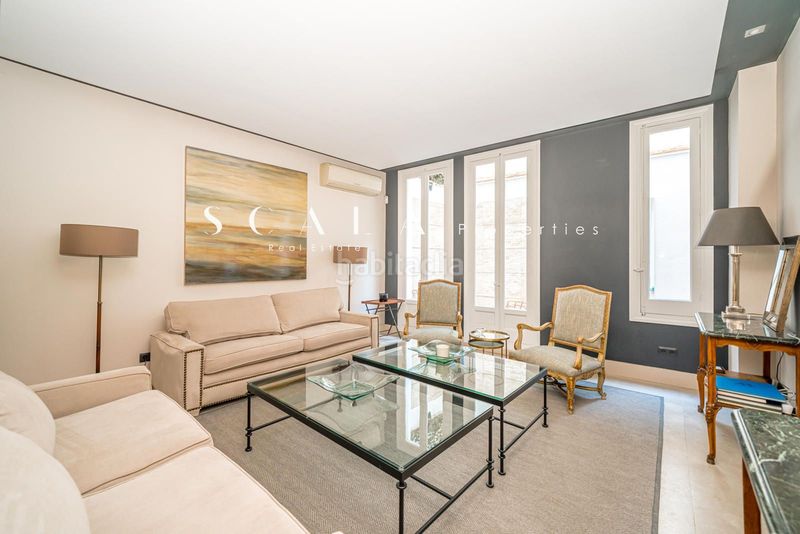 Foto 861c9b97-46f0-4906-9e71-0643c41ee379. Rent duplex with heating in Recoletos Madrid