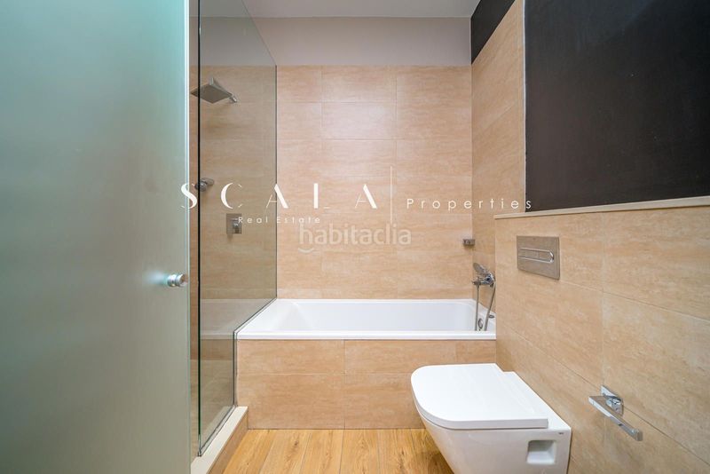 Foto eb642b11-3b2d-45ef-86e6-d1104cc5d419. Rent duplex with heating in Recoletos Madrid