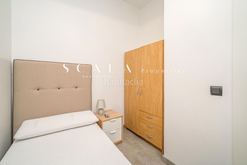 Foto fdfc81c7-cf9a-442d-bf34-494850362f32. Rent duplex with heating in Recoletos Madrid