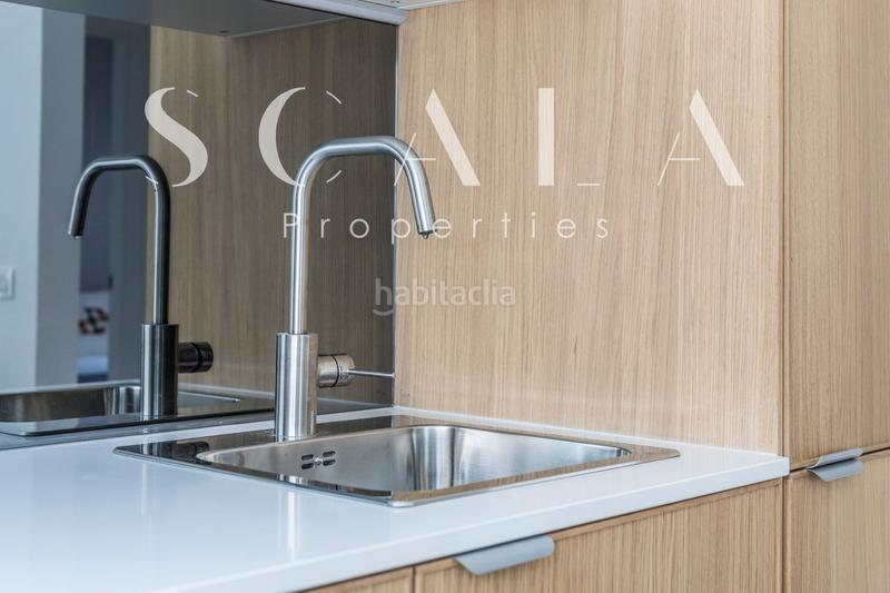 Foto 2d34e171-4b09-40e9-875d-37e04cc9c720. Rent penthouse with heating in Cuatro Caminos - Azca Madrid