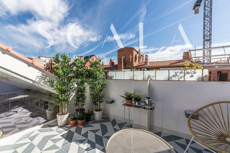 Foto 5ca1699f-60a9-43a1-a51f-3d3cc4e02576. Rent penthouse with heating in Cuatro Caminos - Azca Madrid