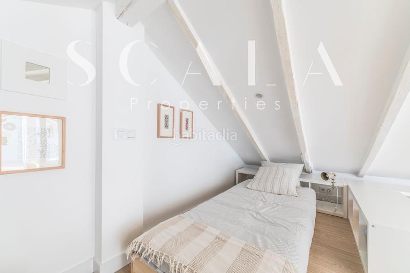 Foto 9c27ab2d-c60e-4ac8-9edf-74f6dd273a00. Rent penthouse with heating in Cuatro Caminos - Azca Madrid