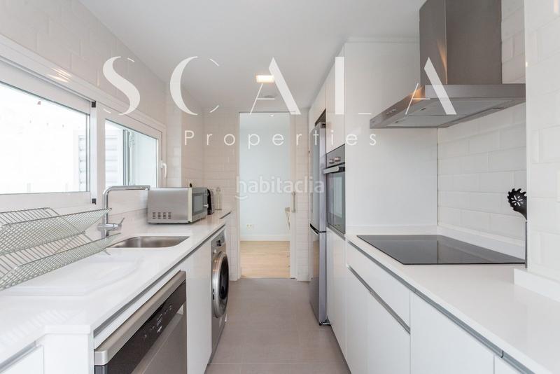 Foto 6cb42535-2b9d-4746-bf39-8b3c686df3b5. Lloguer àtic amb calefacció a Lista Madrid