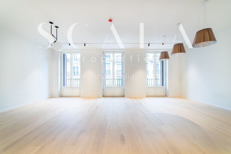 Foto ac3be750-16a7-4242-a127-89568e739dff. Rent flat with heating in Recoletos Madrid