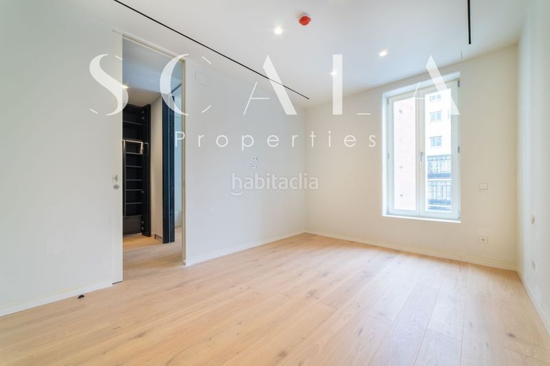 Foto ed72dcdd-1101-4b73-aac3-a57ca395fcd7. Rent flat with heating in Recoletos Madrid