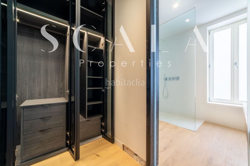Foto fe08b2dd-a105-46d4-af0a-7d1021287910. Rent flat with heating in Recoletos Madrid