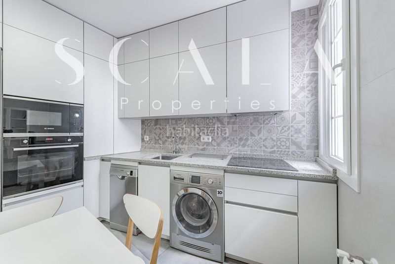 Foto 740ef8fc-9631-447e-bf47-ccf0e56faf5d. Rent flat with heating in Lista Madrid