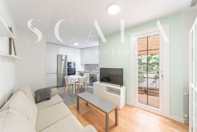 Foto c25cfa2a-6865-4a50-bd95-1493defa2353. Rent flat with heating in Lista Madrid