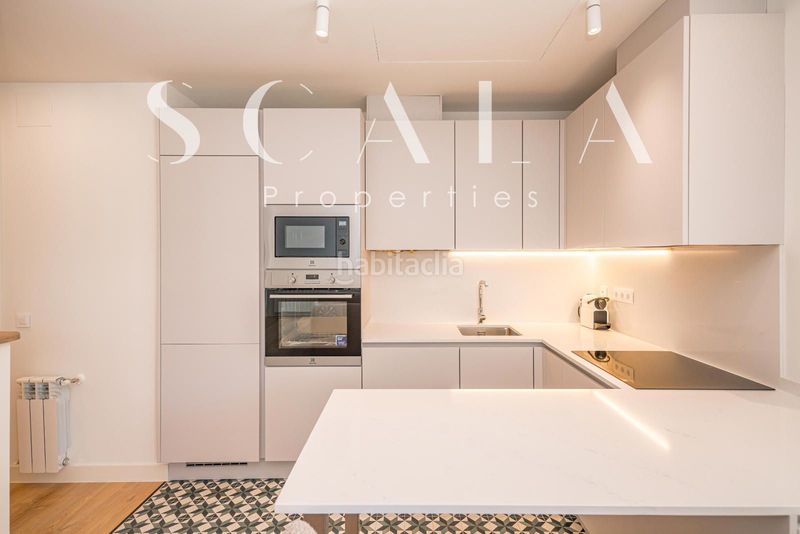Foto 5cf07364-1396-4d95-b2bc-f3131c3c5076. Rent flat with heating in Embajadores-Lavapiés Madrid