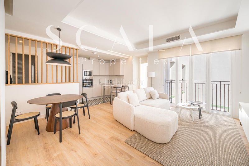 Foto b652826d-a8e0-4ab0-a636-322a625076e9. Rent flat with heating in Embajadores-Lavapiés Madrid
