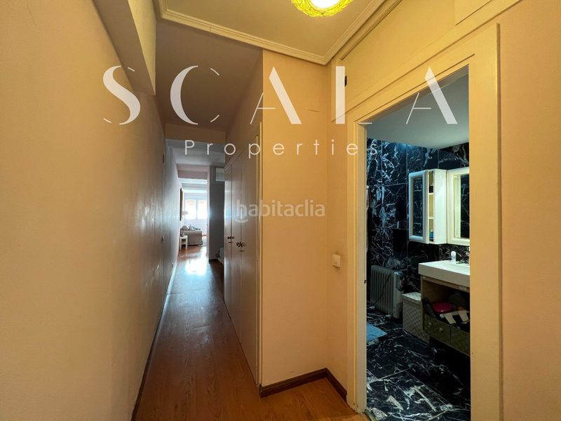 Foto f32b9dc0-ac99-45ce-8592-a17e8262e7d8. Rent flat with heating in Jerónimos Madrid