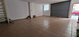 Local Comercial en Maestro Jose Merino