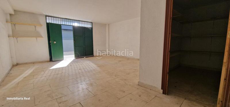 Foto b3f297c4-613c-457c-a088-8d462255fd33. Local comercial local en urbanización privada con piscina en Maracena