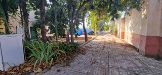 Solar industrial en Maracena. Solar de 2000 m en maracena