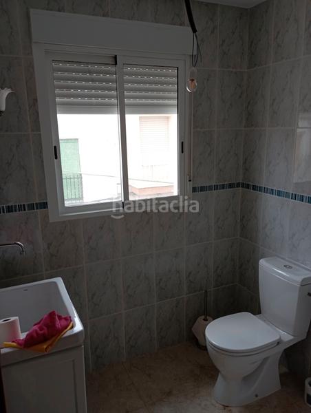 Foto 070ddb97-22c3-4c24-baee-586d0a06438c. Casa vivienda en el centro en Noalejo