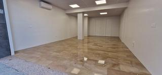 Location Local commercial  Calle olimpia. Local en alquiler en el cerrillo de maracena