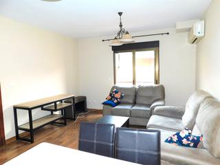 Pis  Calle la rioja. Piso en venta en maracena