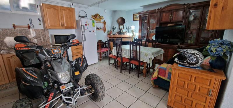 Foto 11e9fc3c-995e-4c75-93d0-60f4f873b040. Casa con camino riscaldamento parcheggio piscina in Cájar