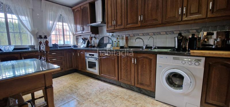 Foto 37ee2ffb-ed51-4daf-92c9-abd75f8478eb. Casa con camino riscaldamento parcheggio piscina in Cájar